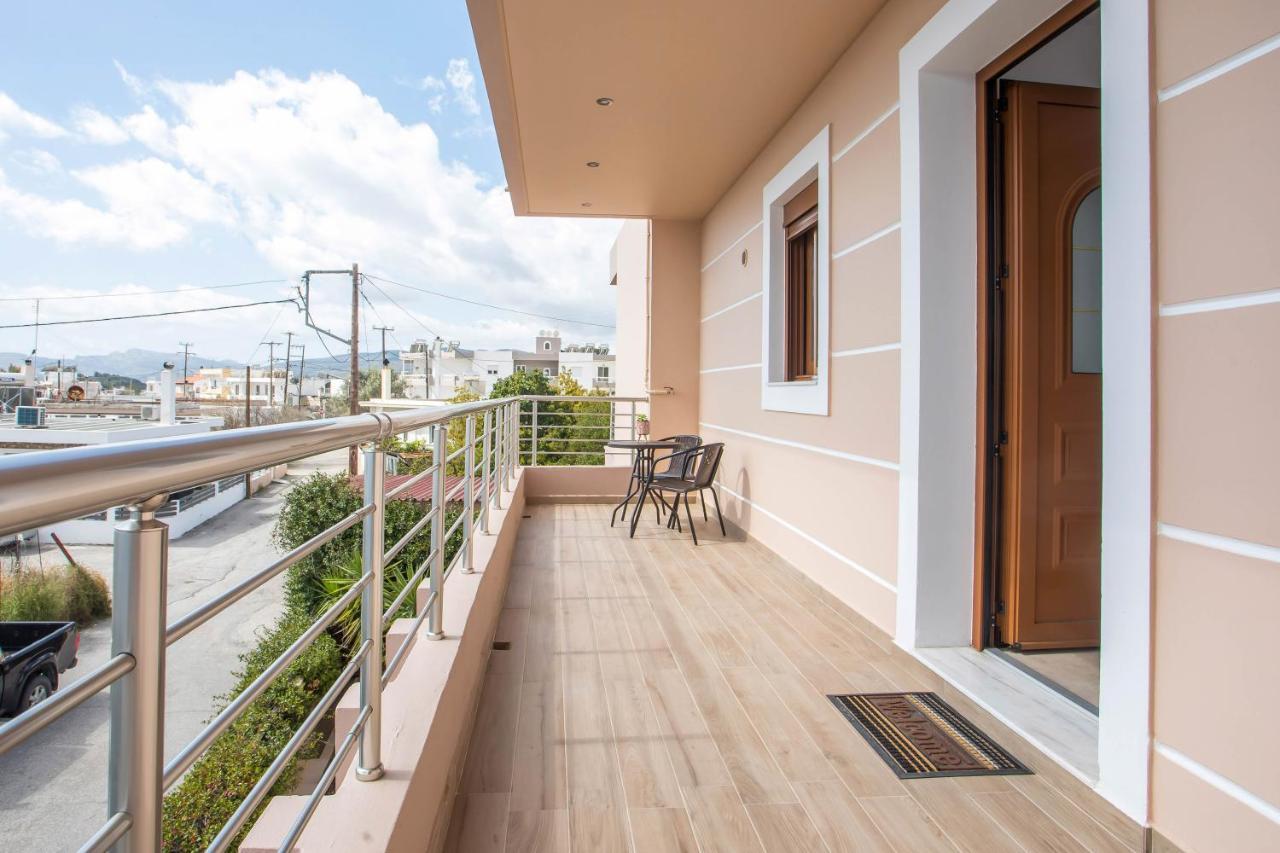 M&E Apartments 哈拉奇 外观 照片